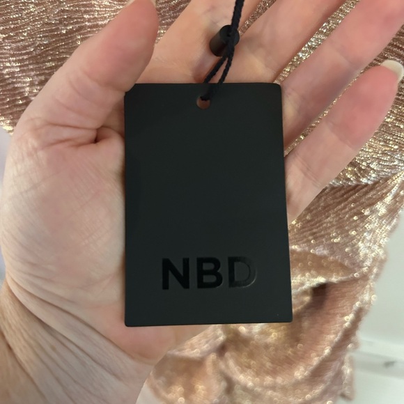 NBD Revolve Amora Metallic Rose Gold
Ruched Dress Medium - Picture 6 of 7